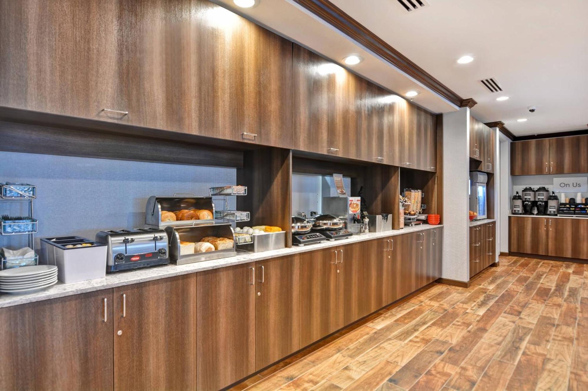 Towneplace Suites By Marriott Bridgewater Branchburg Exterior photo